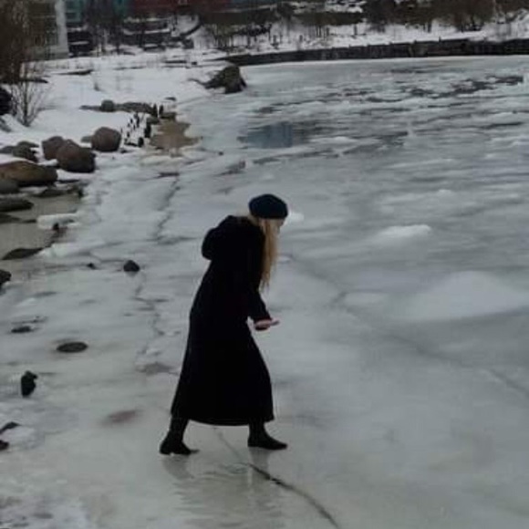 Meet the Posher - Picture 6 of 8